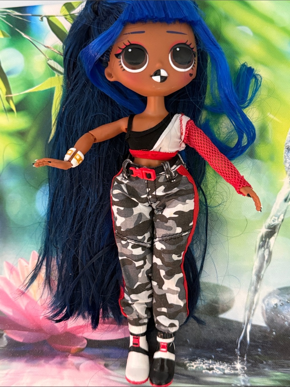 L.O.L. Surprise! OMG 2 Surprize Dolls - Picture 5 of 6